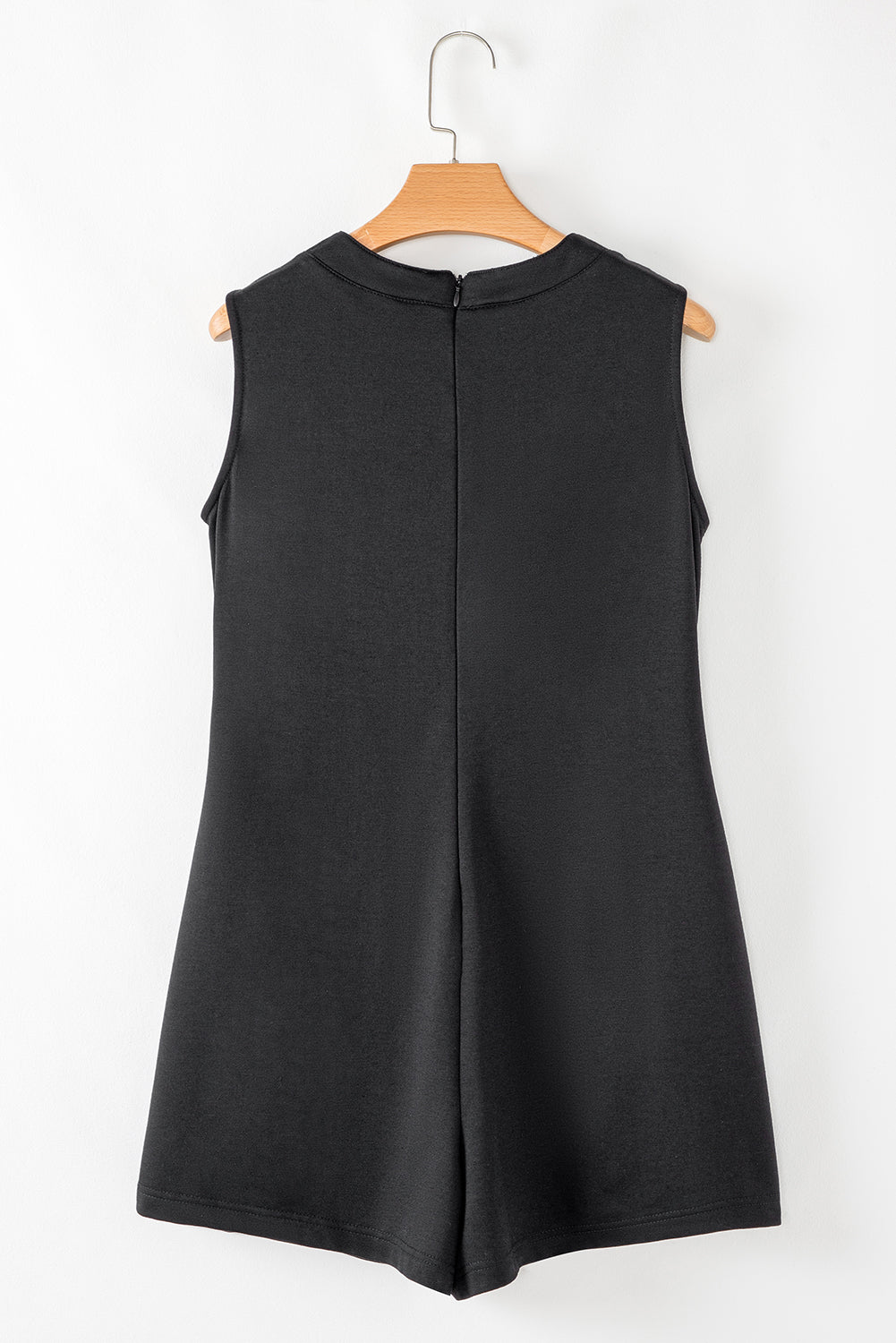 Noir Social Romper