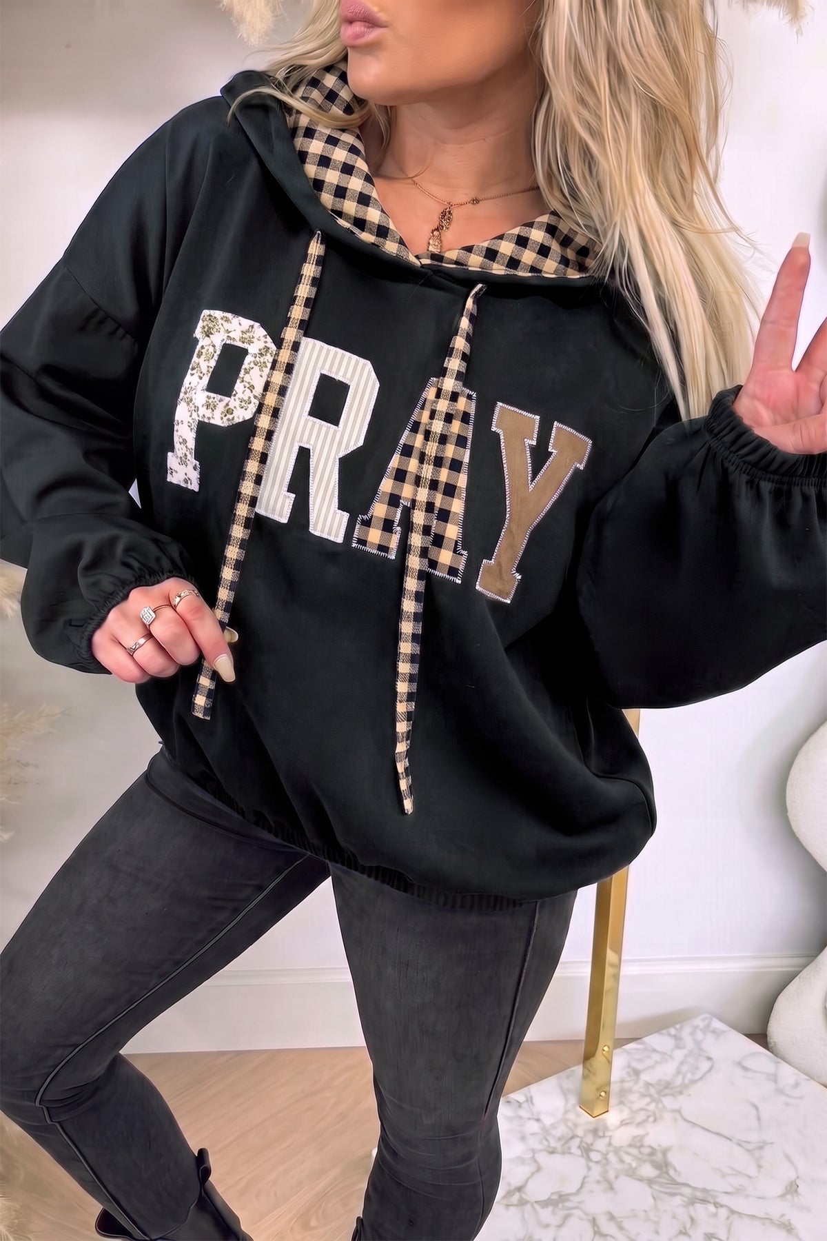 PRAY Graphic Plaid Contrast Drawstring Hoodie