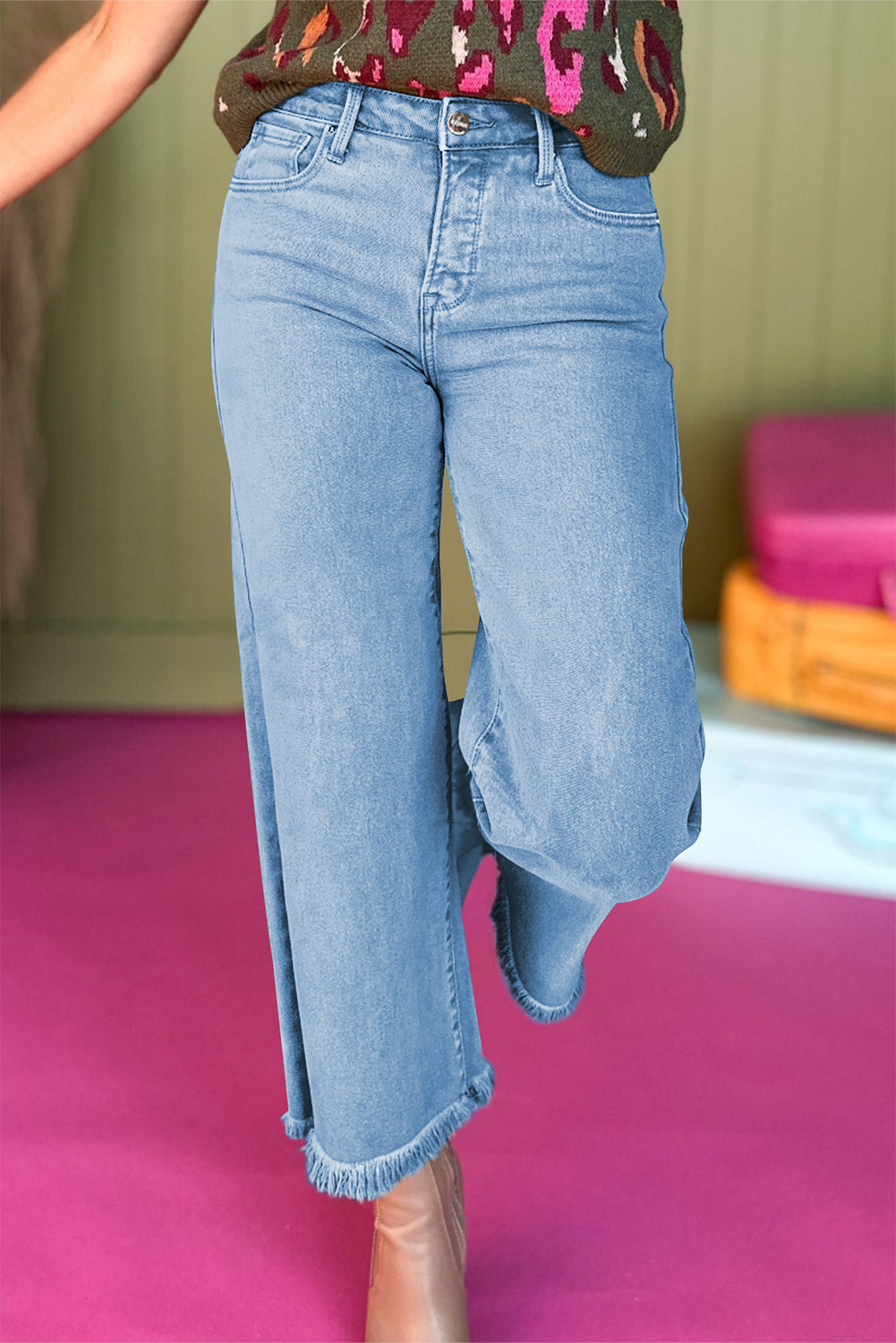 Sundown Fray Cropped Denim