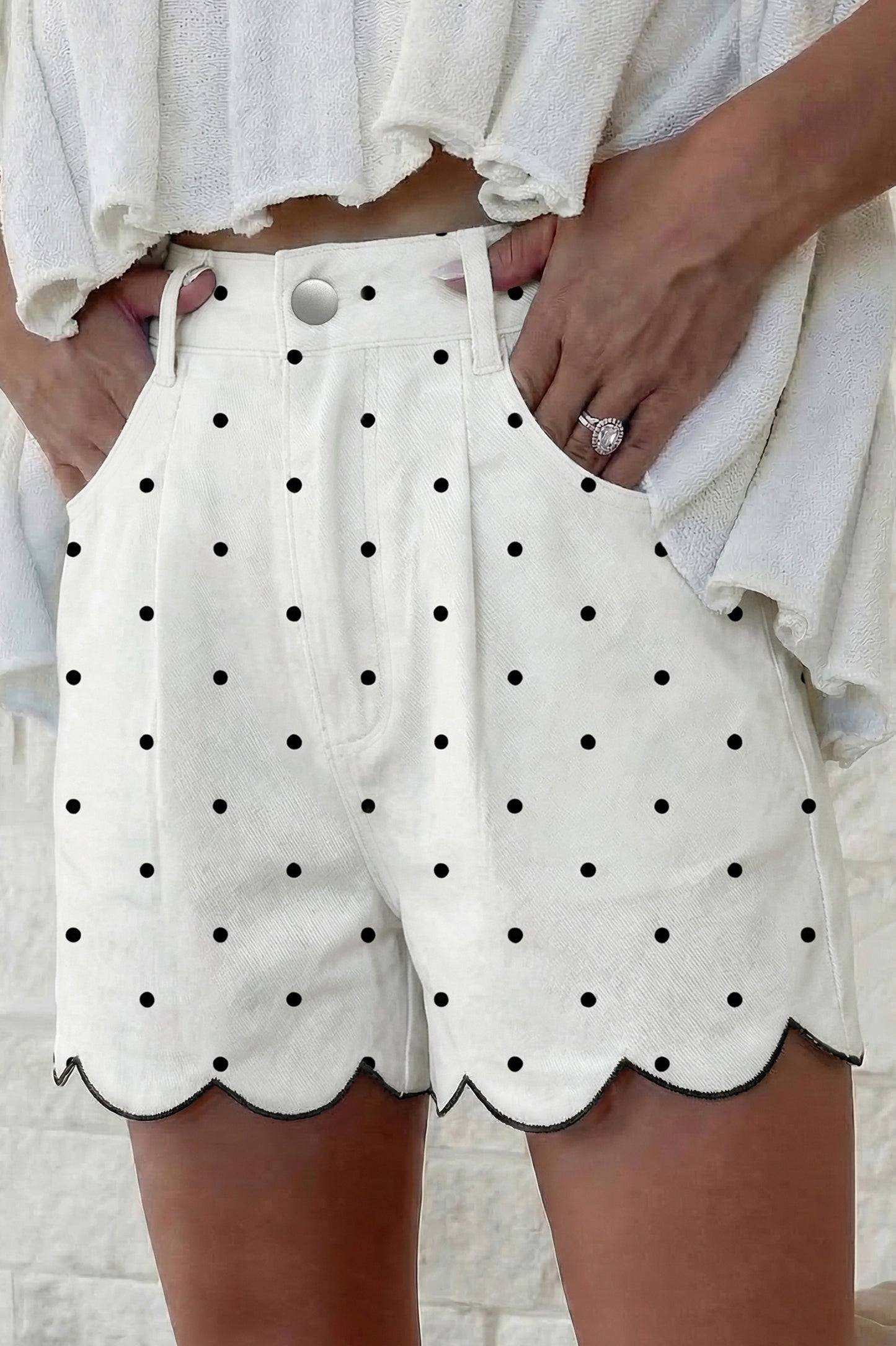 Paris Picnic Scallop Shorts