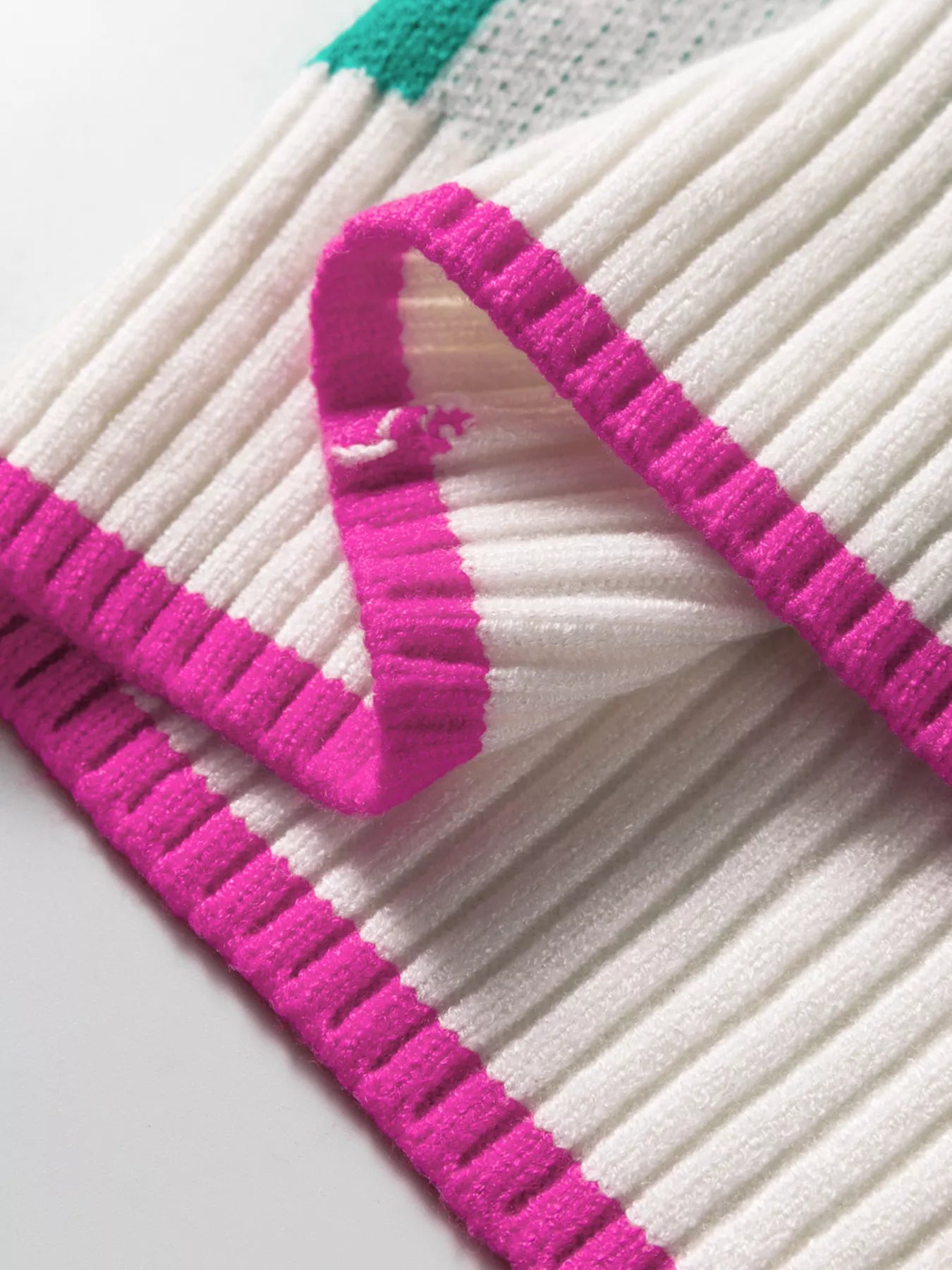 207c58ecf2f44a59afd02e6a76ff2aba-Max-Origin