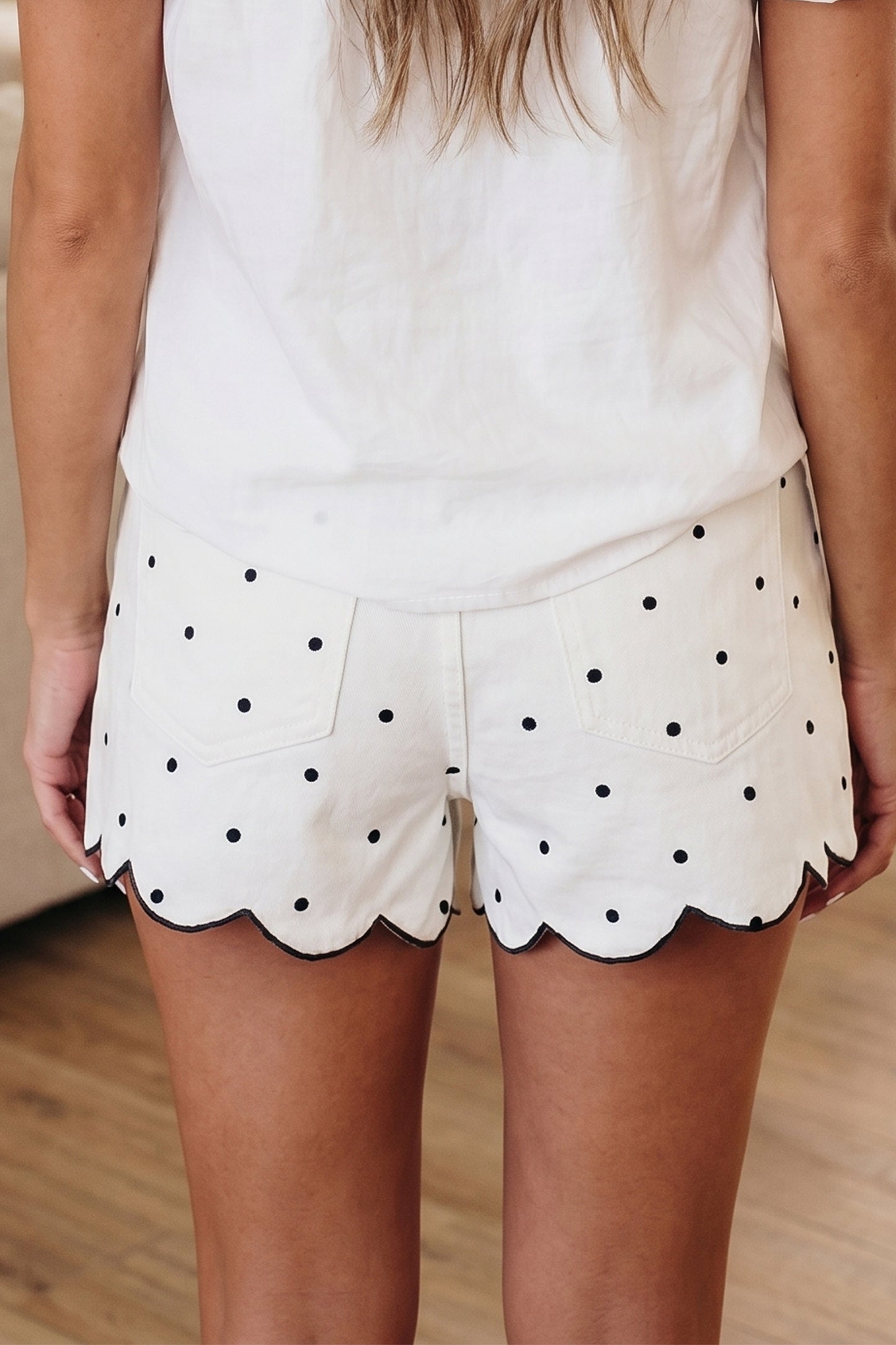 Paris Picnic Scallop Shorts