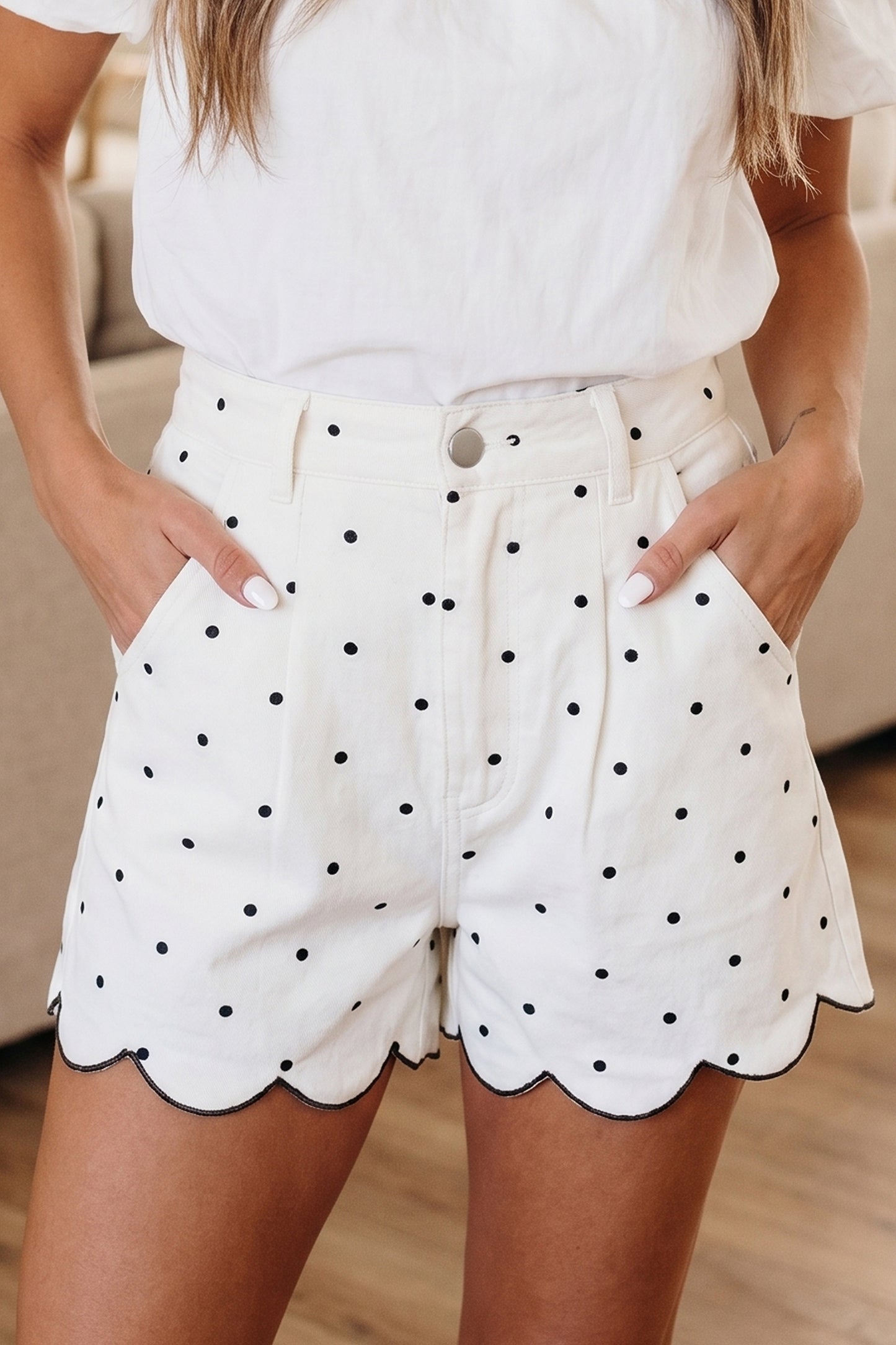 Paris Picnic Scallop Shorts