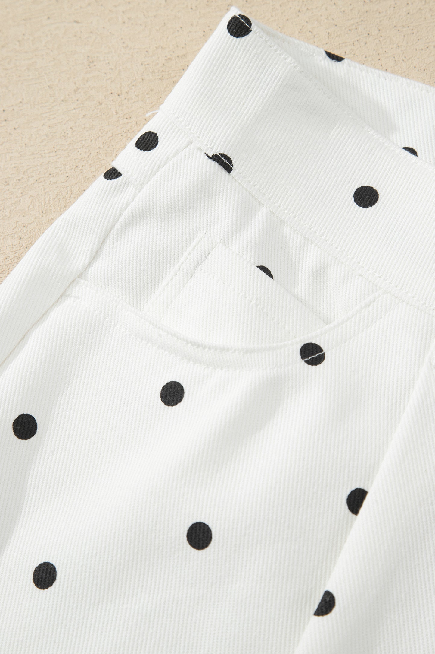 Paris Picnic Scallop Shorts