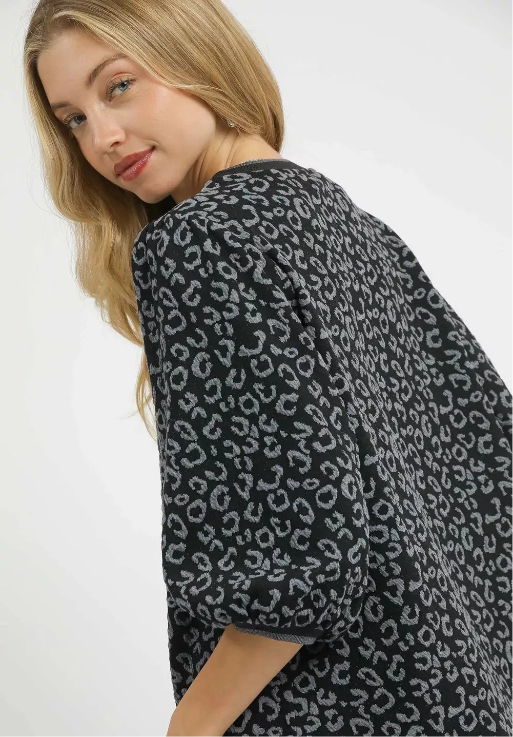 Umgee Leopard Print Jacquard Blouse with Puff Sleeves