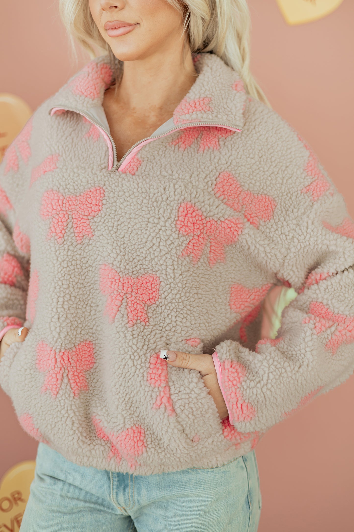Bow & Tell Sherpa Pullover