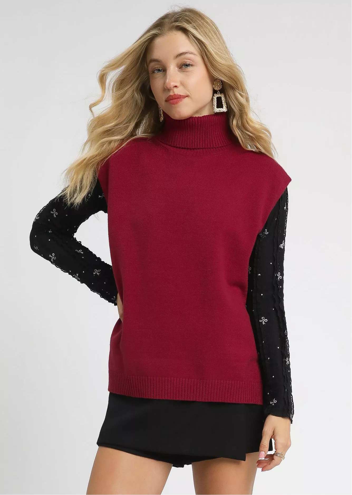 Umgee High-Low Turtleneck Sleeveless Sweater Top