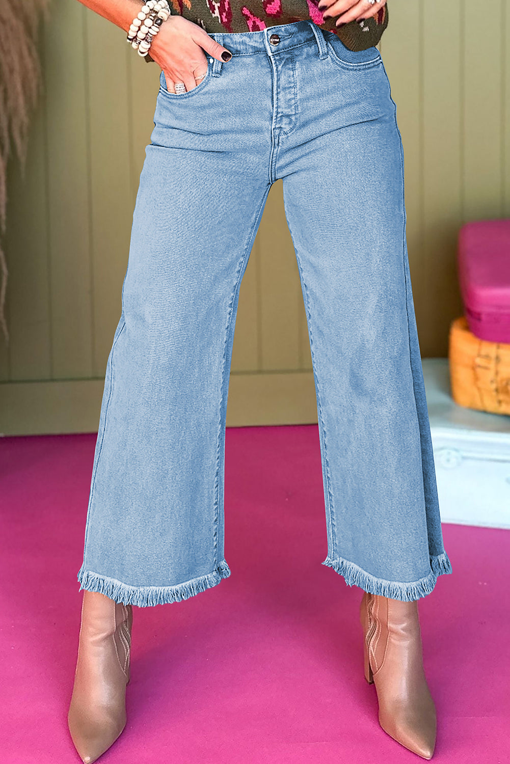 Sundown Fray Cropped Denim
