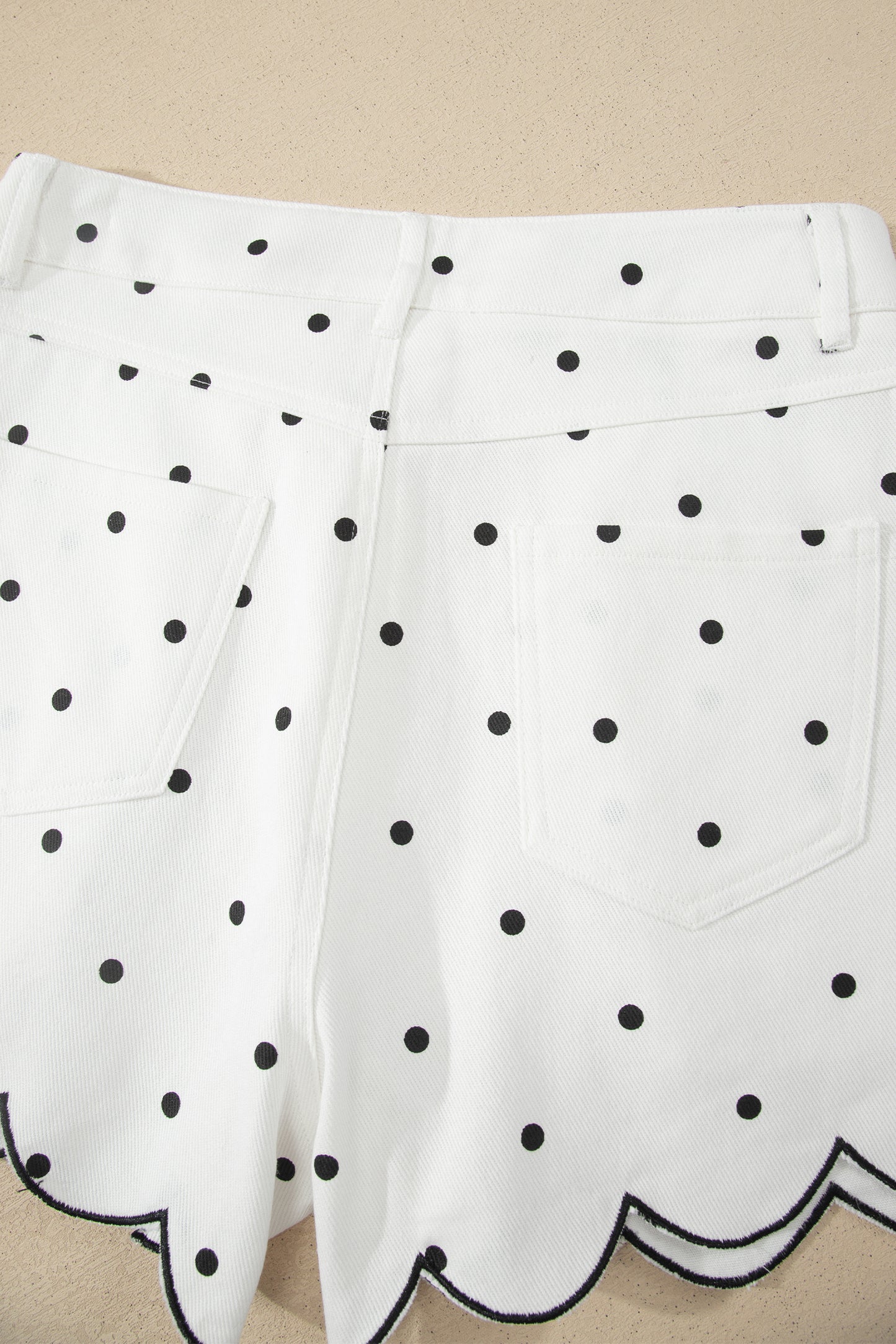 Paris Picnic Scallop Shorts