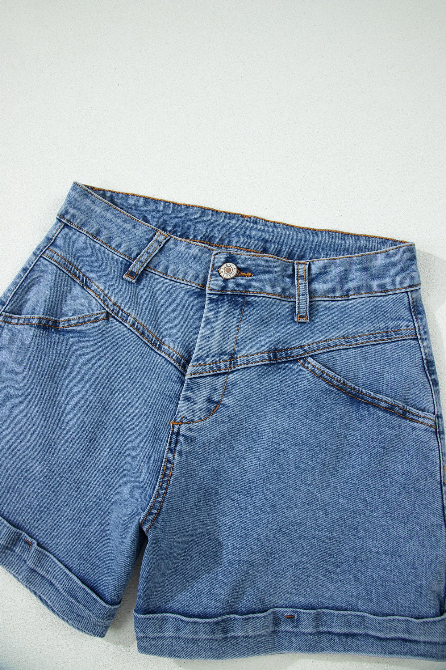 Ivy Seam Detail Pocketed Cuffed Hem Denim Shorts