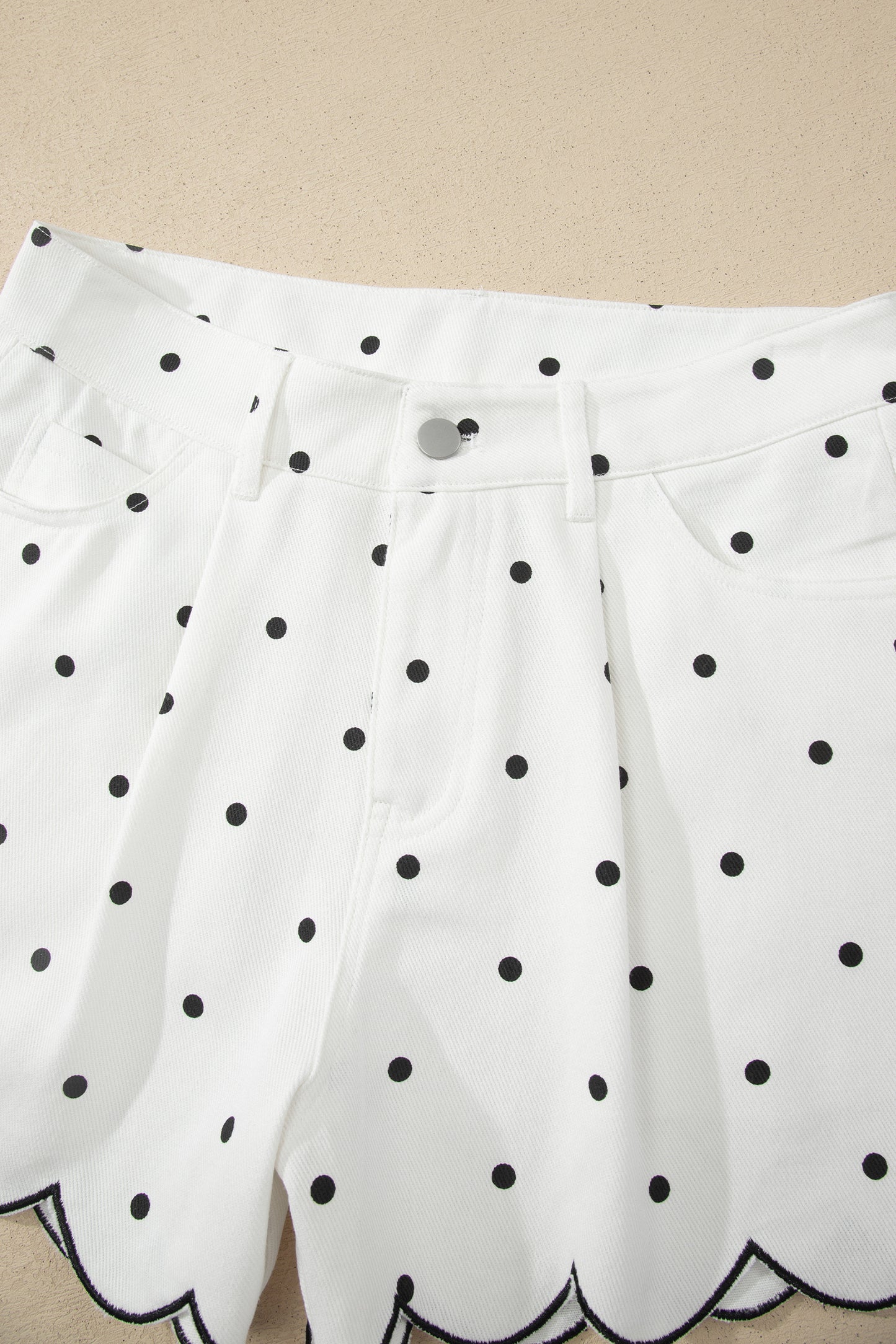 Paris Picnic Scallop Shorts