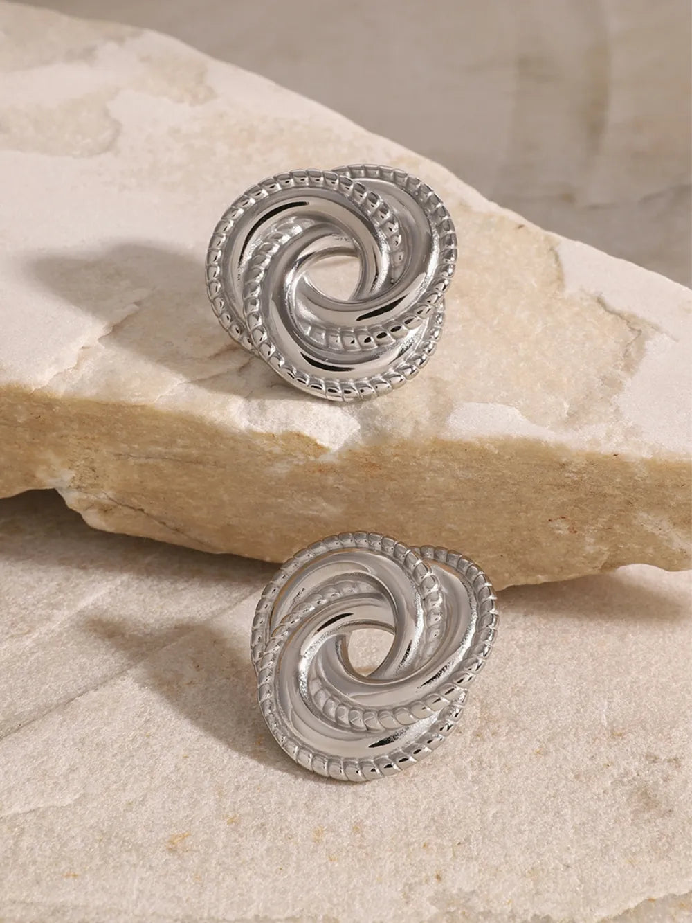 9f9f7d17-83da-46ac-a8d7-e126ae2165ec-Max