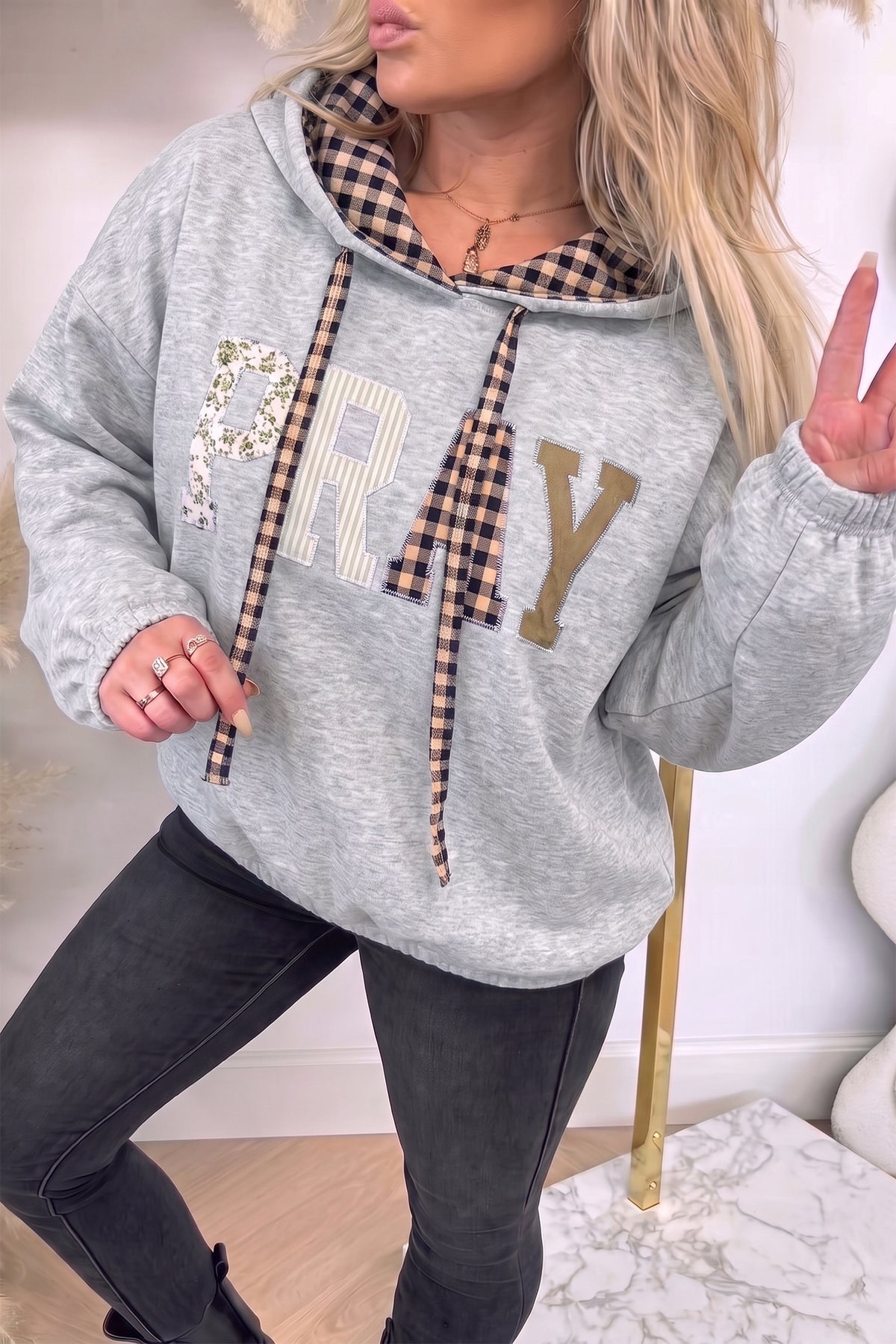 PRAY Graphic Plaid Contrast Drawstring Hoodie