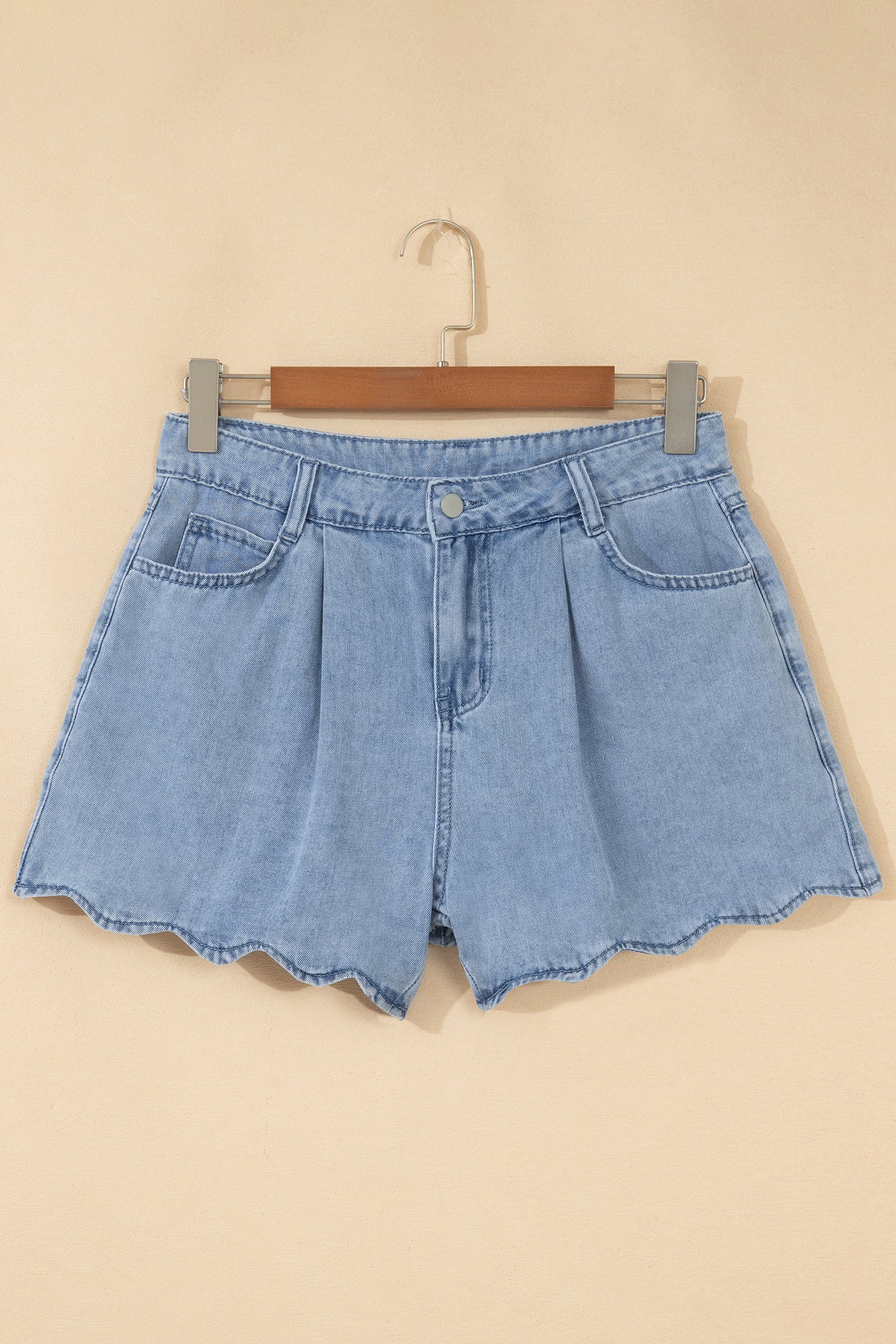 Harbor Breeze Scallop Shorts