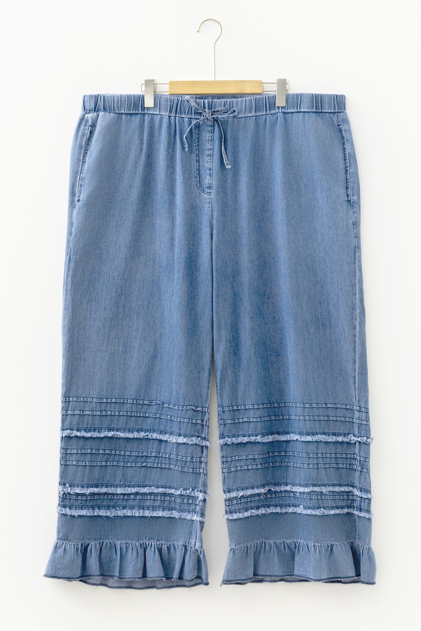 Easy Breeze Chambray Curve Pants